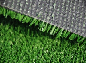 Artificial Grass in UAE: A Guide for Homeowners and Businesses